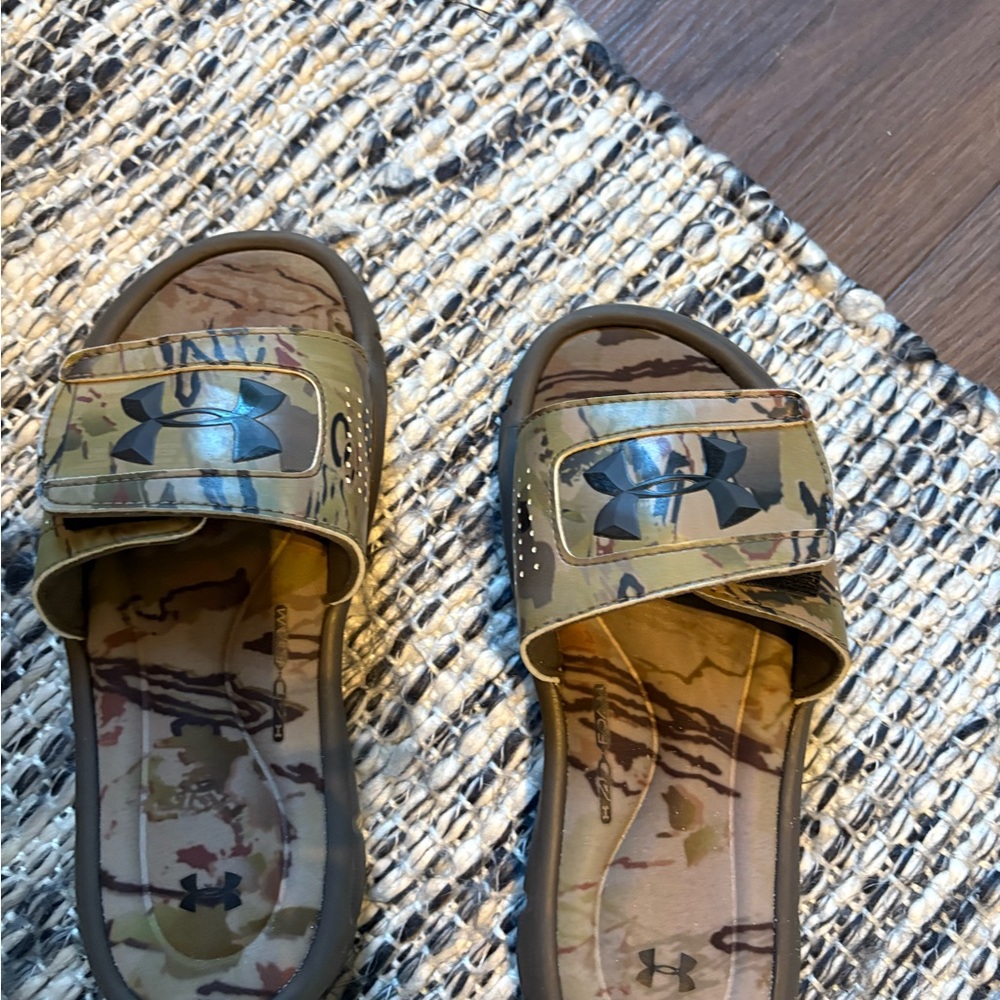 Under Armour Green Camo Slide Sandals